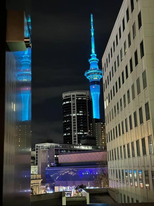 City Apartment With Sky Tower View オークランド エクステリア 写真