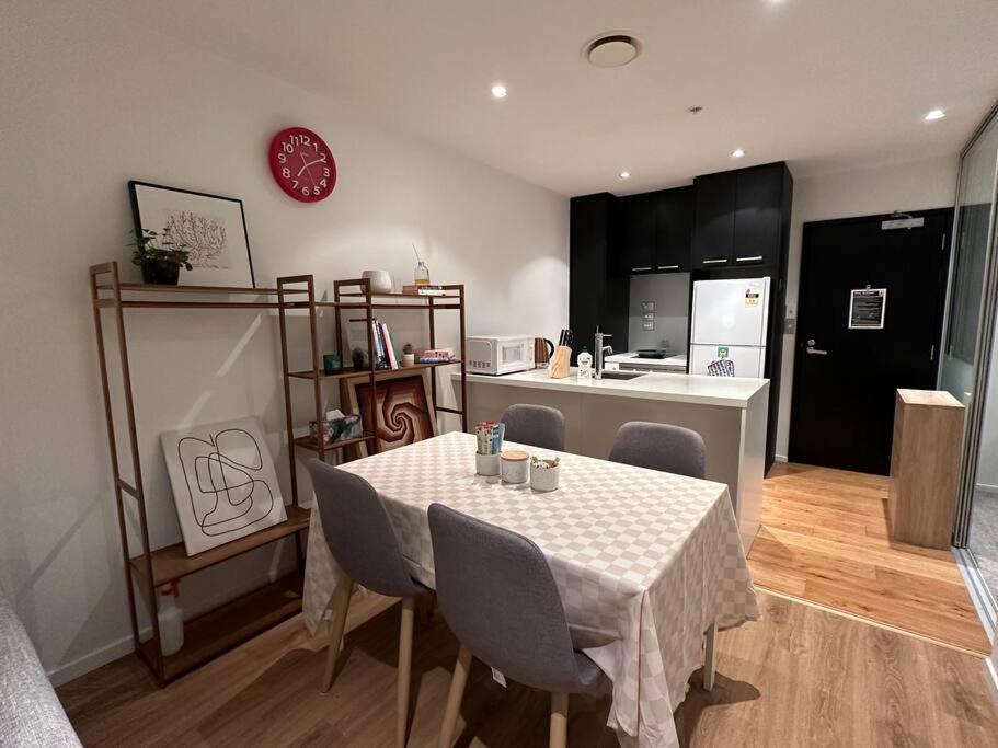 City Apartment With Sky Tower View オークランド エクステリア 写真